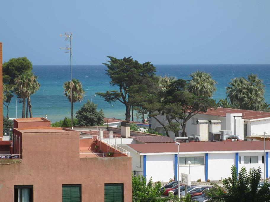 Apartment 4a1, Con Buena Terraza Y Vistas Al Mar,wifi, Garaje